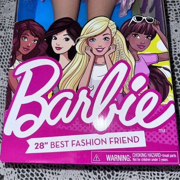 NOS NRFB MIB (C) 2018 28” Barbie Best Fashion Friend w/New Curvy Body - Blonde - Picture 2 of 13